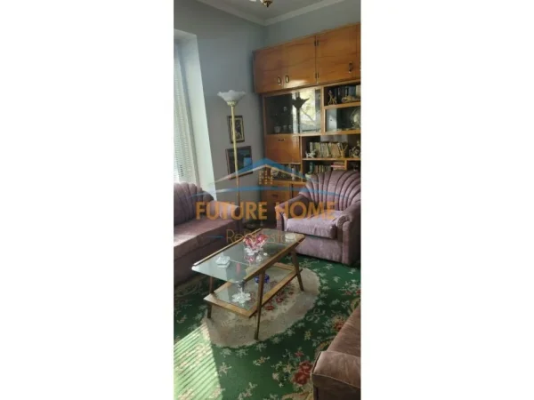 Tirane, jepet me qera apartament 2+1 Kati 2, 73 m² 650 € (Rrugën Myslym Shyr)