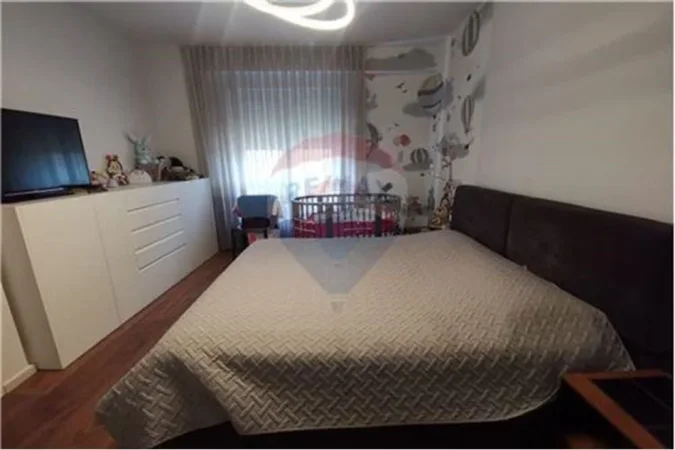 Tirane, shitet apartament 1+1 Kati 5, 65 m² 166.300 € (Frosina Plaku)