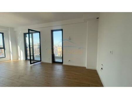 Tirane, jepet me qera per zyra apartament 2+1 Kati 9, 75 m² 700 € (Rruga Tefta Tashko Koco, Tirane, AREA45492)