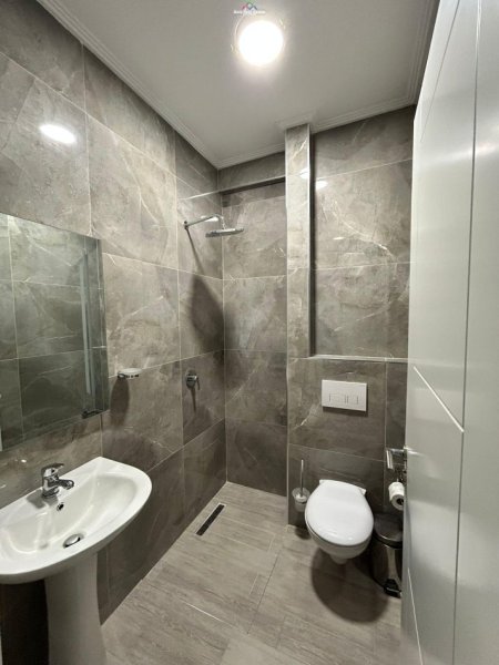 Tirane, jepet me qera apartament 2+1 Kati 3, 90 m² 450 € (fresk)