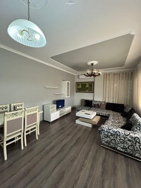 Tirane, jepet me qera apartament 2+1 Kati 3, 90 m² 450 € (fresk)