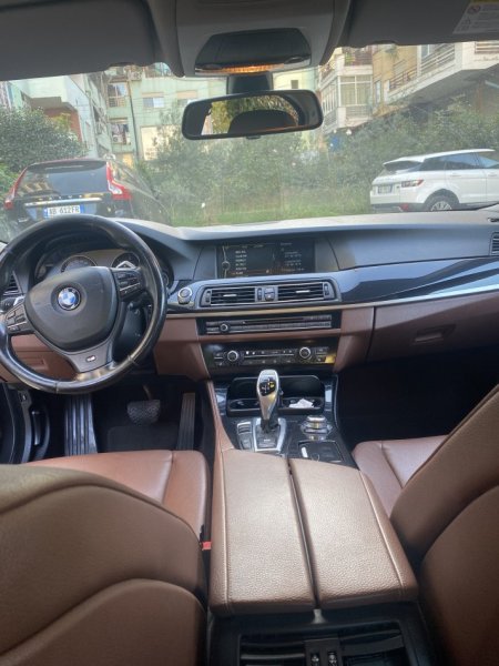 Tirane, shes makine  BMW v Nafte, automatik Klima 8.500 €