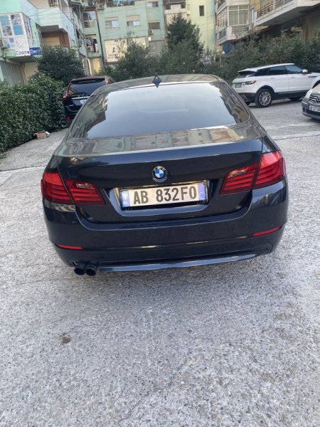 Tirane, shes makine  BMW v Nafte, automatik Klima 8.500 €