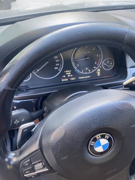 Tirane, shes makine  BMW v Nafte, automatik Klima 8.500 €