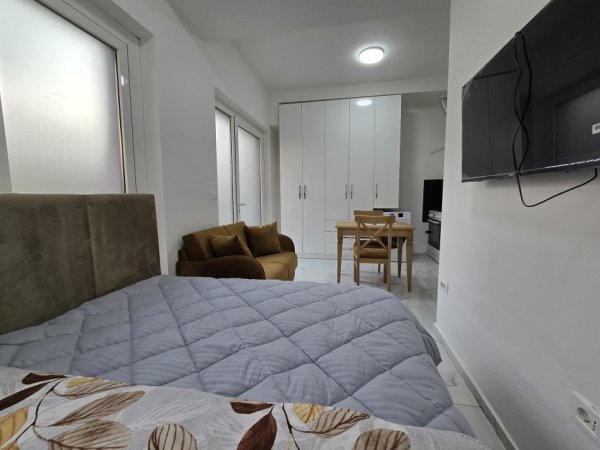 Tirane, jepet me qera garsonier 1+1 Kati 0, 24 m² 280 € (Ali demi)