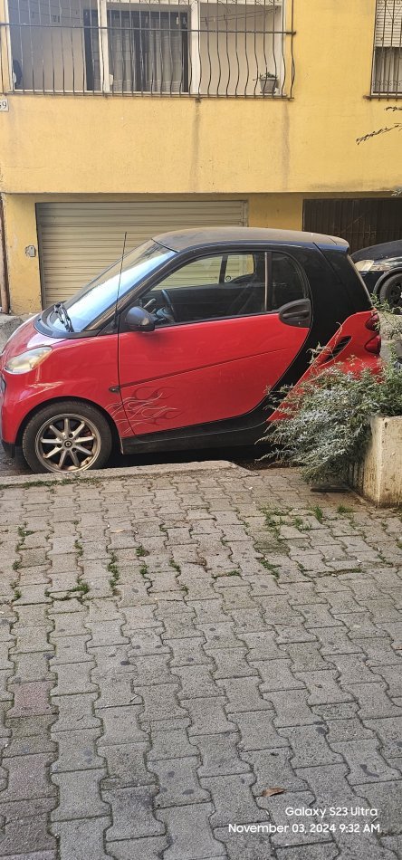 Shqiperi, shitet makine Smart Benzin, e Kuqe Automatik Kondicioner 200000 km 3999 €