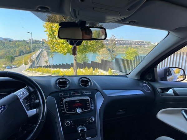 Tirane, shitet makine Ford Mondeo Nafte, automatik, Kondicioner 89.400 km 6000 € (i diskutueshem)