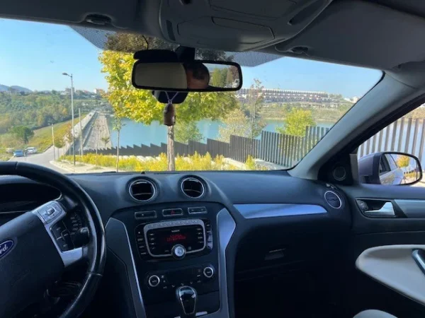 Tirane, shitet makine Ford Mondeo Nafte, automatik, Kondicioner 89.400 km 6000 € (i diskutueshem)