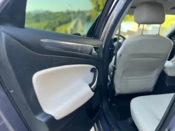 Tirane, shitet makine Ford Mondeo Nafte, automatik, Kondicioner 89.400 km 6000 € (i diskutueshem)