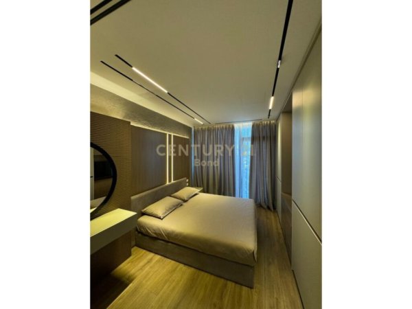 Tirane, jepet me qera apartament 2+1+Aneks+Ballkon Kati 11, 126 m² 2.000 € (Lake View)