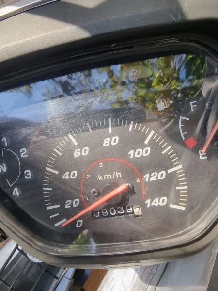 Tirane, shitet Motociklete Dayang , gri metalizato 9.000 km 1.000 €