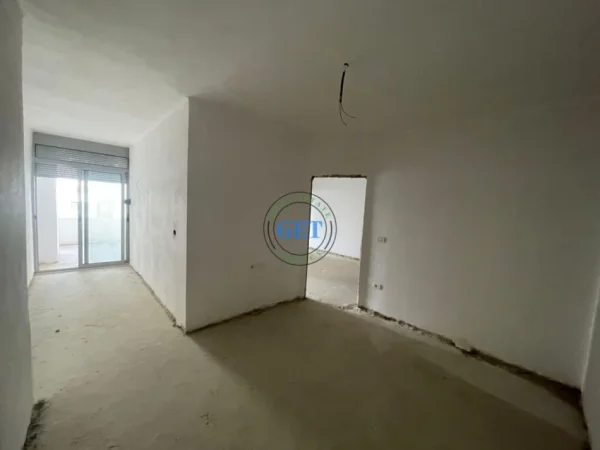 Durres, shitet apartament 2+1 Kati 4, 105 m² 88.000 € (Stacioni trenit , Durres)