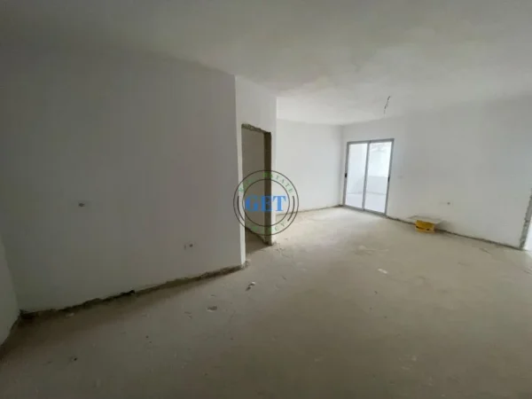 Durres, shitet apartament 2+1 Kati 4, 105 m² 88.000 € (Stacioni trenit , Durres)