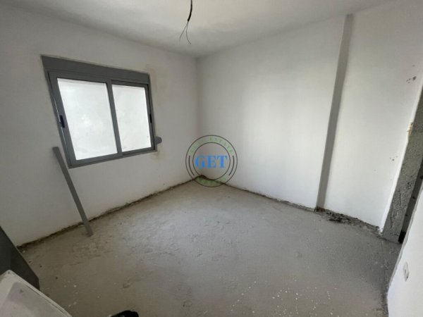 Durres, shitet apartament 2+1 Kati 4, 105 m² 88.000 € (Stacioni trenit , Durres)