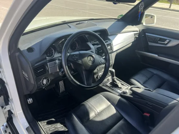 Tirane, shitet makine Mercedez-benz Nafte, e bardhë automatik Klima 10.000 €