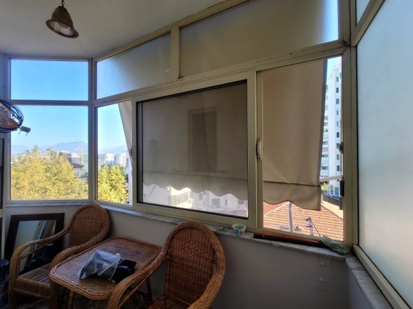 Shqiperi, jepet me qera apartament 2+1+Ballkon Kati 9, 95 m² 550 € (Bulevardi Zogu I)