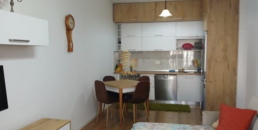 Tirane, jepet me qera apartament 1+1+Ballkon Kati 5, 60 m² 550 € (Rruga Ndre Mjeda)