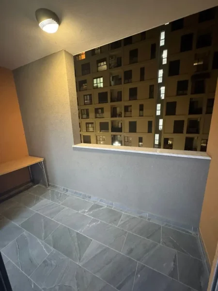 Tirane, jepet me qera zyre Kati 2, 60 m² 450 € (Rruga Kongresi i Manastirit)