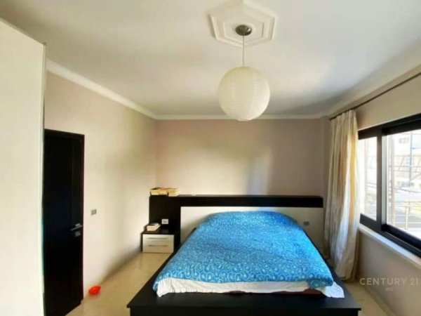 Tirane, jap me qera apartament 1+1+Ballkon , 108 m² 750 € (Liqeni i Thatë)