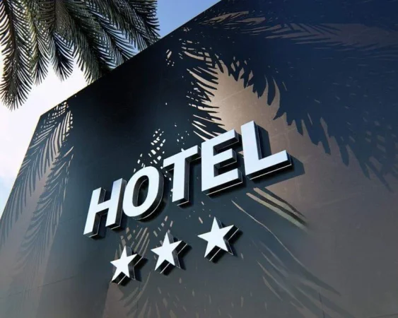 Tirane, shitet hotel Kati 1, 800 m² 3.200.000 € (Prane Ish Fushes e Aviacionit)