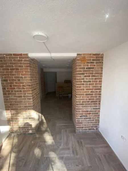 Tirane, jepet me qera dyqan Kati 0, 60 m² 500 € (rruga e durresit)