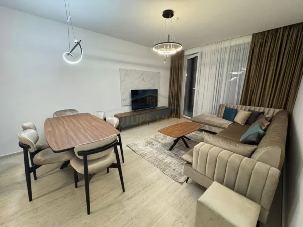 Tirane, shitet apartament 2+1+Aneks+Ballkon Kati 0, 113 m² 