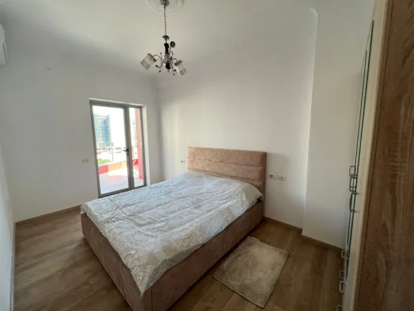 Tirane, shitet apartament 3+1 Kati 4, 95 m² 125.000 €