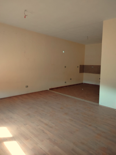 Tirane, shes Vile 3 Katshe , 305 m² 170.000 € (Yrshek)