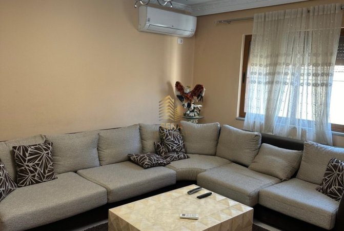 Tirane, shitet apartament 2+1+Ballkon Kati 3, 117 m² 170.000 € (Rruga e Kavajes, perballe Deliorgjit)