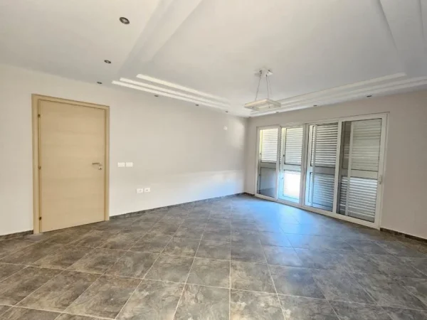 Tirane, shitet apartament 2+1 , 122 m² 165.000 € (Rruga Hysen Gjura)