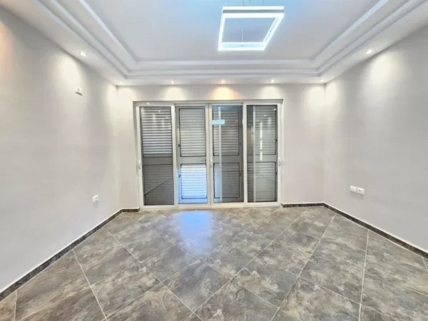 Tirane, shitet apartament 2+1 , 122 m² 165.000 € (Rruga Hysen Gjura)