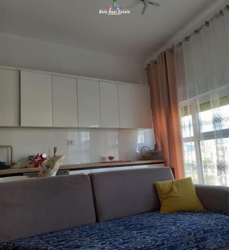 Tirane, jepet me qera apartament 2+1 Kati 5, 90 m² 500 € (Ali Demi)