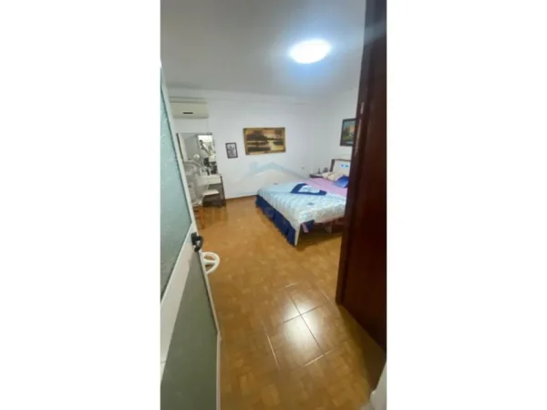 Tirane, shitet apartament 3+1 Kati 2, 107 m² 140.000 € (Rruga Idriz Dollaku)