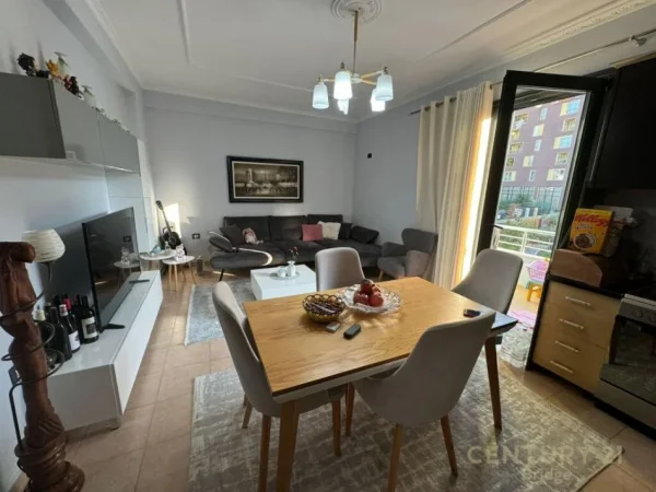 Tirane, shes apartament 2+1+Aneks+Ballkon Kati 3, 87 m² 140.000 € (Selite)