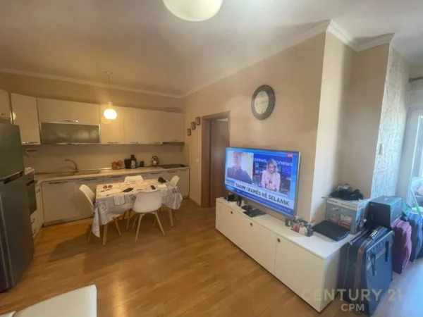 Tirane, shes apartament 1+1+Aneks+Ballkon Kati 16, 57 m² 157.000 € (9 kateshet)