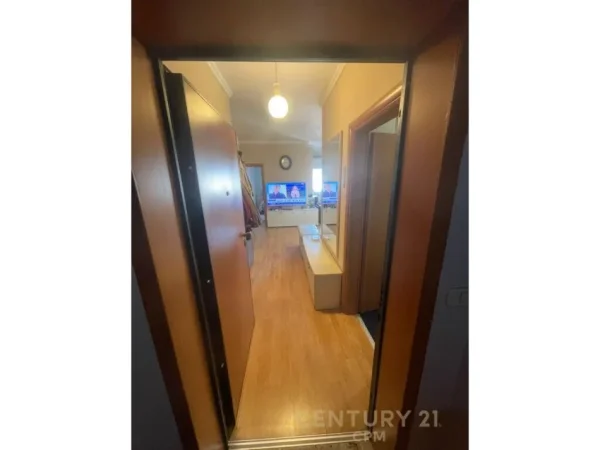 Tirane, shes apartament 1+1+Aneks+Ballkon Kati 16, 57 m² 157.000 € (9 kateshet)