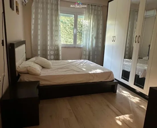 Tirane, jepet me qera apartament 2+1 Kati 2, 100 m² 700 € (hamdi sina)
