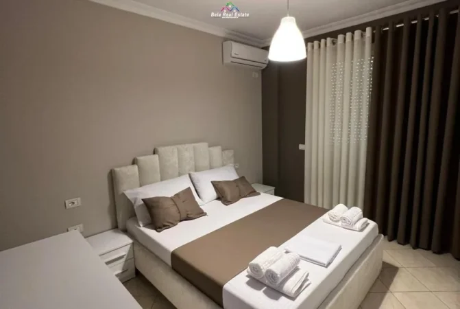 Tirane, jepet me qera apartament 1+1+Ballkon Kati 2, 85 m² 600 € (rruga Peti)