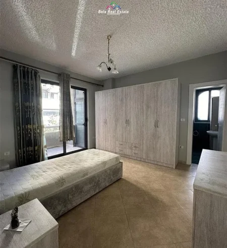 Tirane, jepet me qera zyre Kati 2, 160 m² 1.200 € (RRUGA E KOSOVAREVE)