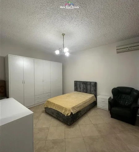 Tirane, jepet me qera zyre Kati 2, 160 m² 1.200 € (RRUGA E KOSOVAREVE)