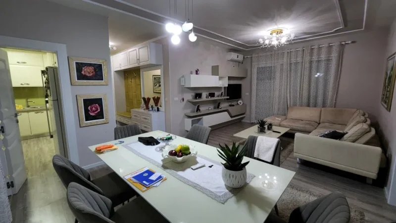 Tirane, shes apartament 2+1 Kati 2, 125 m² 245.000 € (Kopshti botanik)