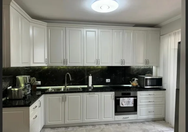 Tirane, shitet apartament 2+1 Kati 4, 113 m² 295.000 € (Selvia, Rruga e Dibrës)