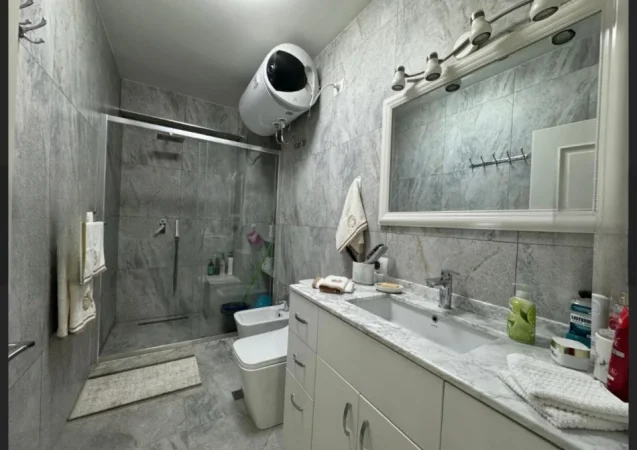 Tirane, shitet apartament 2+1 Kati 4, 113 m² 295.000 € (Selvia, Rruga e Dibrës)