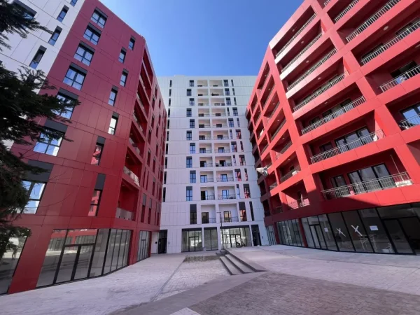 Tirane, shitet apartament 2+1+Ballkon Kati 2, 114 m² 205.200 € (Rruga e Dibres)