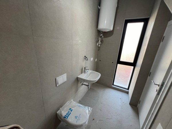 Tirane, shitet apartament 2+1+Ballkon Kati 2, 114 m² 205.200 € (Rruga e Dibres)