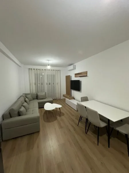 Tirane, jepet me qera apartament 1+1+Aneks+Ballkon Kati 1, 71 m² 500 € (Teodor keko)