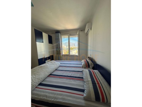 Tirane, jepet me qera apartament 3+1 Kati 7, 157 m² 800 € (Myslym Shyr)