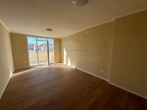 Shqiperi, shitet apartament 2+1+Ballkon Kati 10, 85 m² 125.000 € (PLAZH HEKURUDHA)