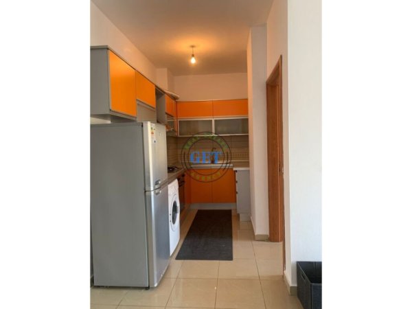 Durres, jepet me qera apartament 1+1 Kati 4, 65 m² 300 € (Plazh Iliria)