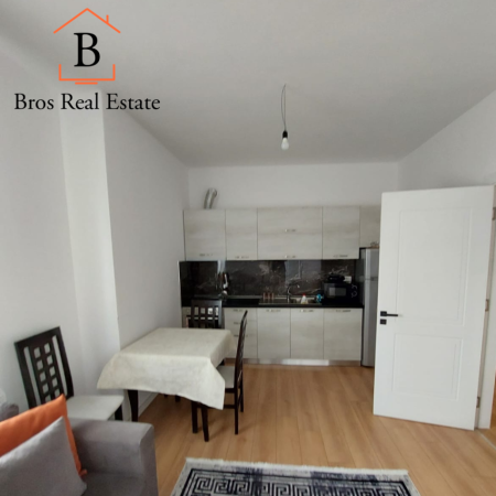 Tirane, shitet apartament 1+1+Ballkon Kati 3, 63 m² 108.000 € (Rruga e dibres)
